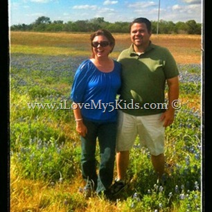 David and Lana in bluebonnets @loving5kids