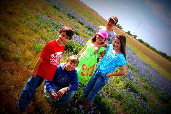 ilovemy5kids in bluebonnets